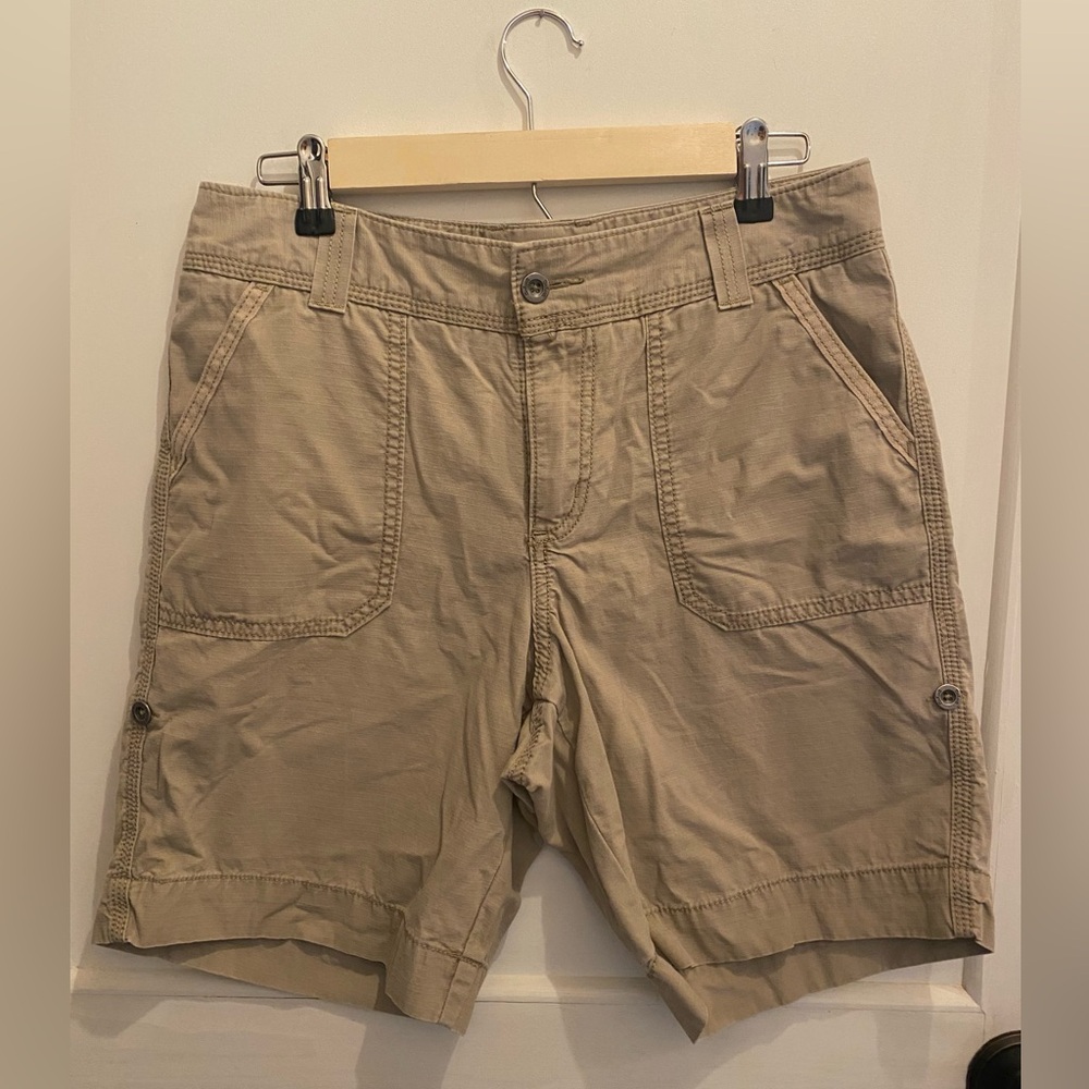 Women’s Carhartt Cargo Shorts